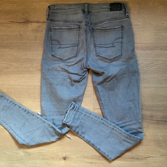 American Eagle size 2 jeans - Picture 4 of 5
